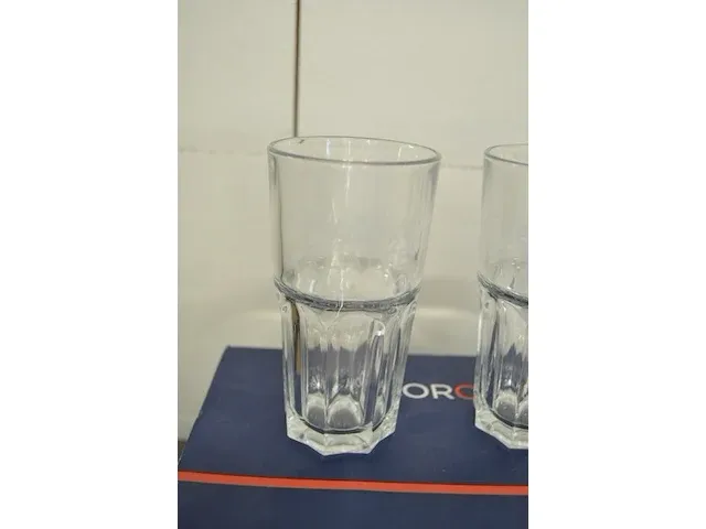 Ca. 32 glazen latte macchiato grotendeels in doos - afbeelding 3 van  4