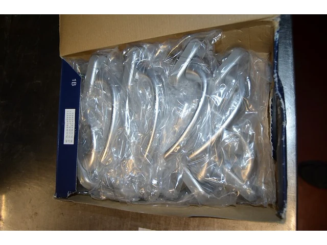 Ca. 34 deurklinken, ca. 160 aluminium deurklinken - afbeelding 5 van  10
