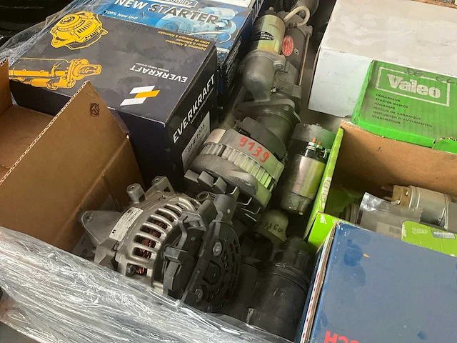 Ca. 35 diverse startmotoren valeo/bosch/everkraft/mahle - afbeelding 12 van  17