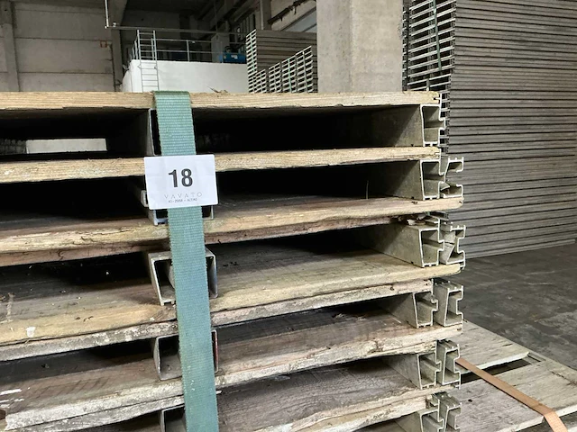 Ca. 45 diverse vloerpanelen - afbeelding 2 van  16