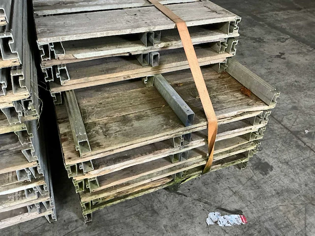 Ca. 45 diverse vloerpanelen - afbeelding 4 van  16