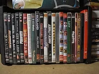 Ca. 45 dvd's, 2 dvd spelers, wekkerradio, 2 boxen onkyo - afbeelding 3 van  6