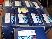 Ca. 45 raamklinken hoppe, doos met raam- en deurbeslag - afbeelding 10 van  13