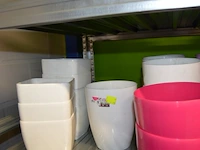 Ca 50 diverse bloempot in diverse kleuren - afbeelding 2 van  8