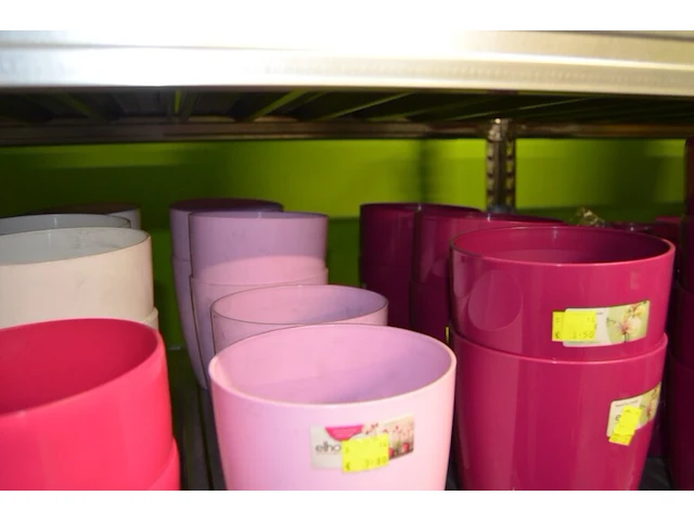 Ca 50 diverse bloempot in diverse kleuren - afbeelding 4 van  8