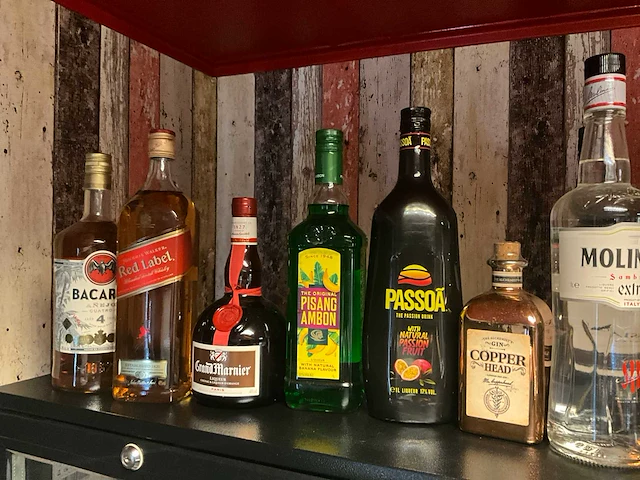 Ca 50 flessen diverse geestrijke drank - afbeelding 3 van  14