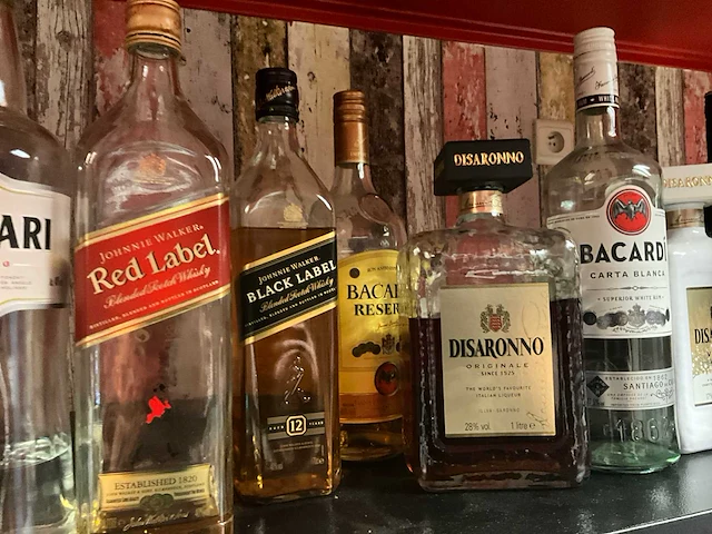 Ca 50 flessen diverse geestrijke drank - afbeelding 10 van  14
