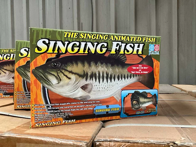 Ca. 590x animated singing fish - afbeelding 1 van  4