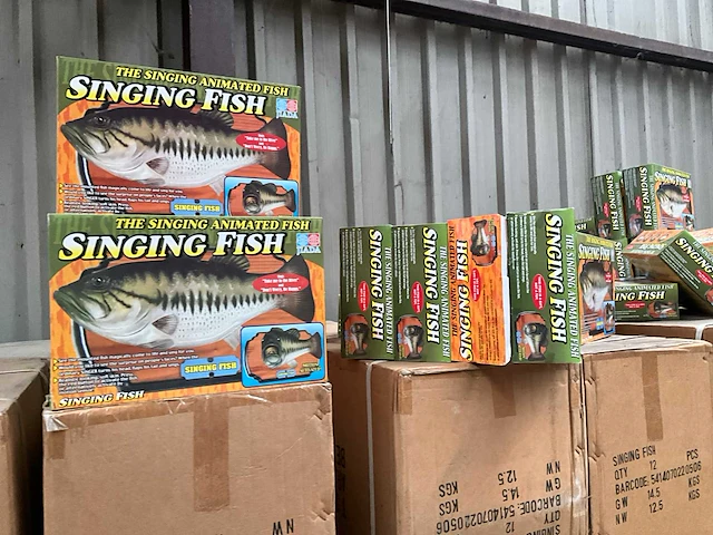 Ca. 590x animated singing fish - afbeelding 4 van  4