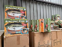Ca. 590x animated singing fish - afbeelding 4 van  4