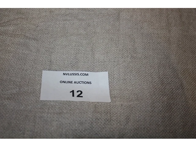 Ca. 8 plaids libeco, 13 kussens: libeco, pierre frey, mulberry, uitschuifbare houten tafel (28,37,38,39,42,55) - afbeelding 6 van  6