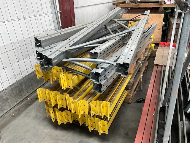 Ca. 8,2m magazijnstelling - afbeelding 1 van  5