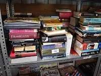 Ca. 90 diverse boeken - afbeelding 1 van  10