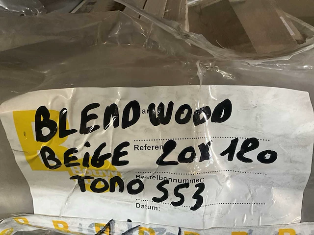 Ca. 9m2 keramische tegels cisa bleedwood(20x120cm) - afbeelding 5 van  5