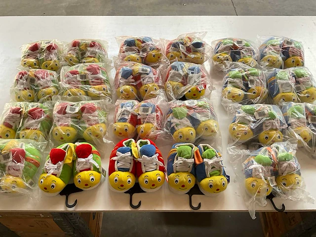Cabaleros kindersloffen (23x) - afbeelding 1 van  8