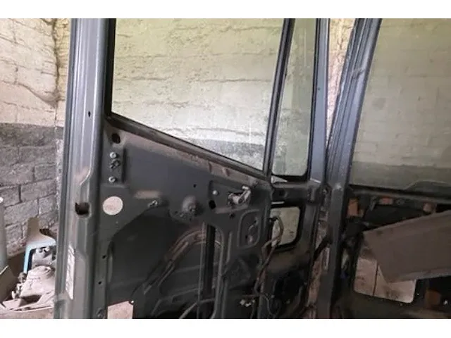 Cabine vrachtwagen iveco - afbeelding 4 van  5