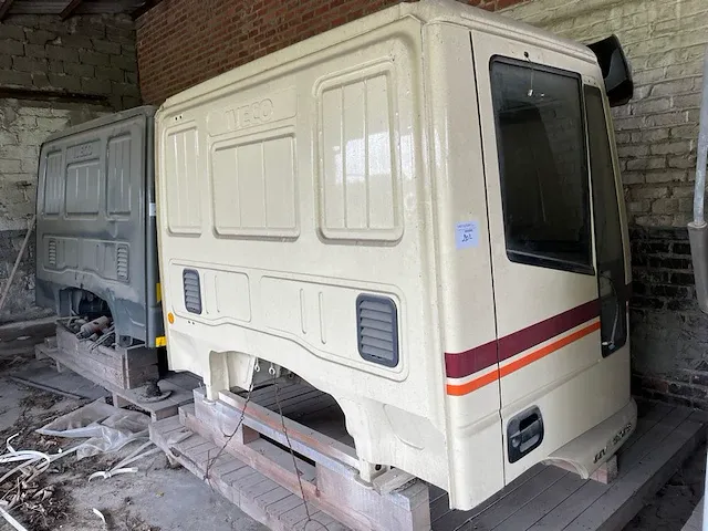 Cabine vrachtwagen weco - afbeelding 1 van  5