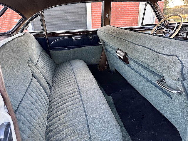 Caddilac - fleetwood - fleetwood - oldtimer - afbeelding 25 van  57