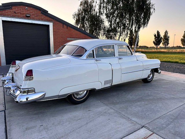 Caddilac - fleetwood - fleetwood - oldtimer - afbeelding 54 van  57