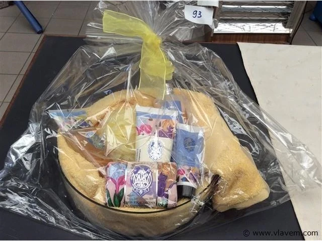 Cadeauverpakking divers - afbeelding 1 van  2