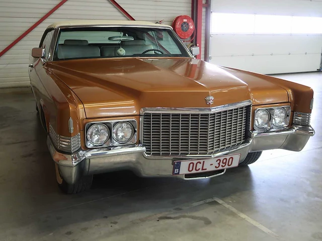 Cadillac - deville - cabriolet - klassieke auto's >15 - afbeelding 10 van  100