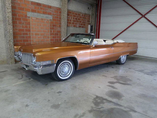 Cadillac - deville - cabriolet - klassieke auto's >15 - afbeelding 15 van  100
