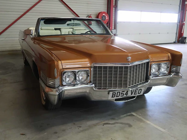Cadillac - deville - cabriolet - klassieke auto's >15 - afbeelding 23 van  100