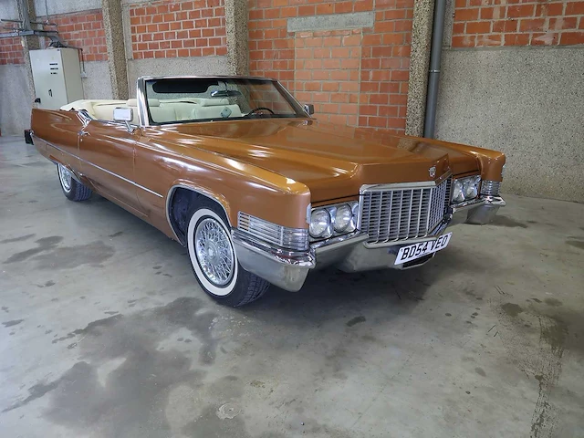 Cadillac - deville - cabriolet - klassieke auto's >15 - afbeelding 24 van  100