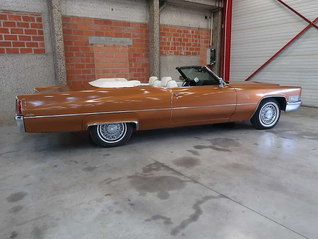 Cadillac - deville - cabriolet - klassieke auto's >15 - afbeelding 29 van  100