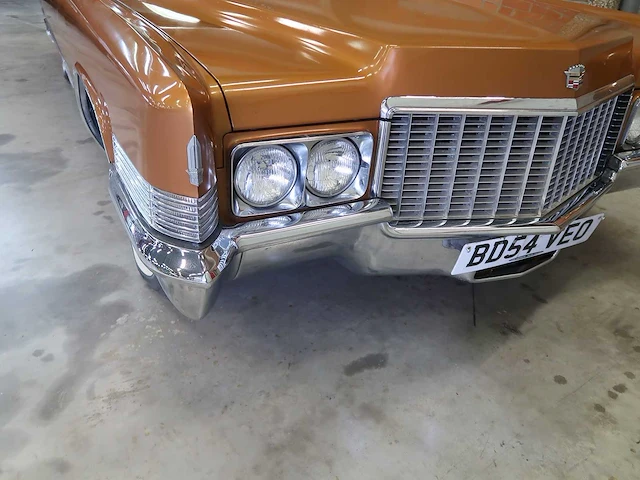 Cadillac - deville - cabriolet - klassieke auto's >15 - afbeelding 40 van  100
