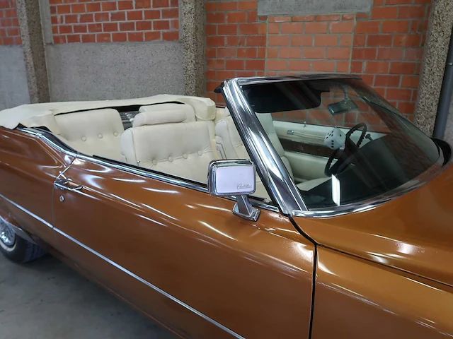 Cadillac - deville - cabriolet - klassieke auto's >15 - afbeelding 42 van  100