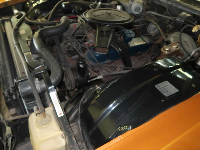 Cadillac - deville - cabriolet - klassieke auto's >15 - afbeelding 69 van  100