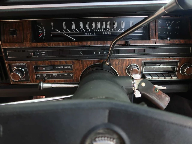 Cadillac - deville - cabriolet - klassieke auto's >15 - afbeelding 80 van  100