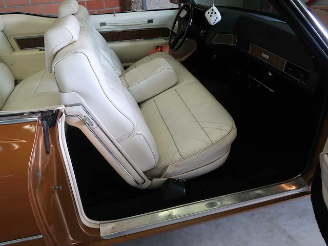 Cadillac - deville - cabriolet - klassieke auto's >15 - afbeelding 85 van  100