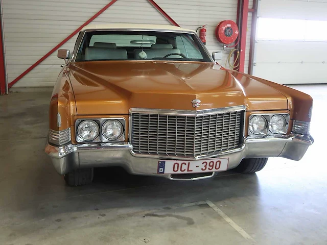 Cadillac - deville - cabriolet - klassieke auto's >15 - afbeelding 9 van  100