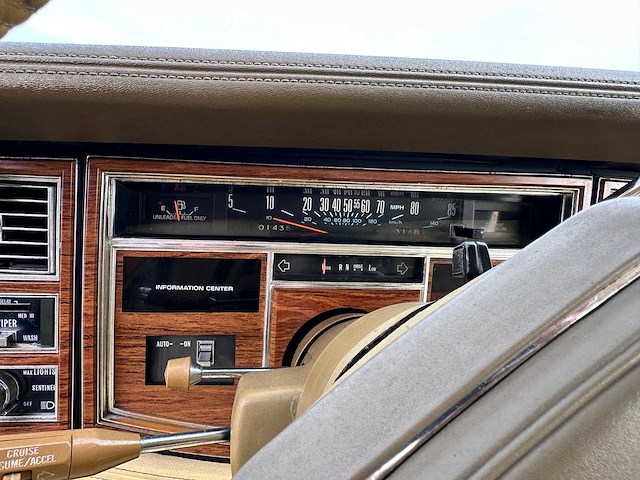 Cadillac - eldorado berritz - oldtimer - afbeelding 35 van  48