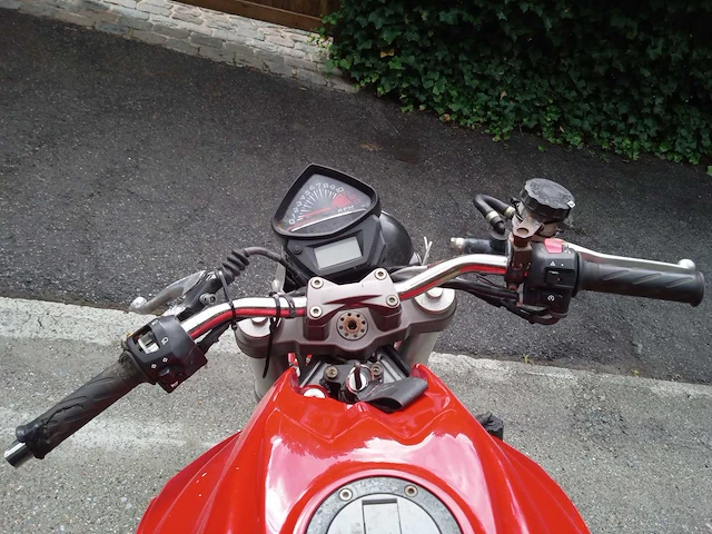 Cagiva - raptor - motorcycle - afbeelding 8 van  11