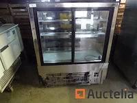 Cake showcase aanrechtkoelkast eden500 op wielen (2 schuifdeuren) - afbeelding 2 van  6