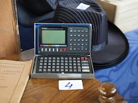 Calculator in doosje - afbeelding 1 van  1