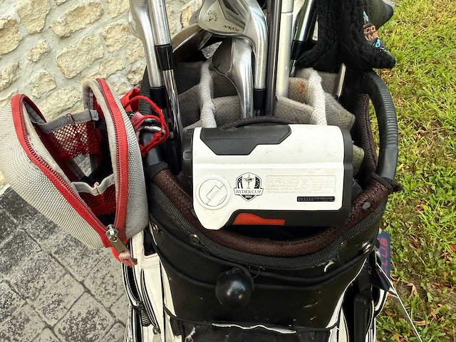 Callaway electrische golftrolley met clubs - afbeelding 3 van  31