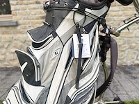 Callaway electrische golftrolley met clubs - afbeelding 27 van  31