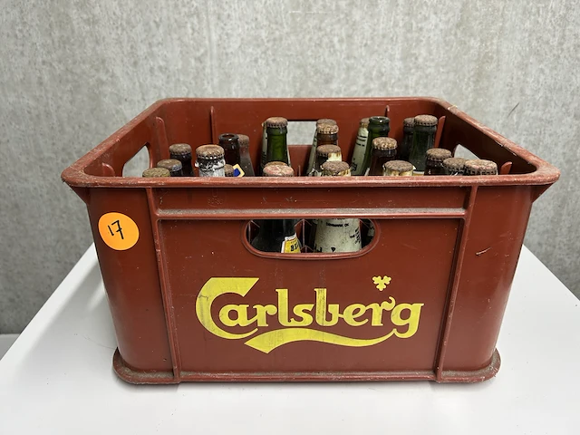 Calsberg bierbak met flessen - afbeelding 1 van  2