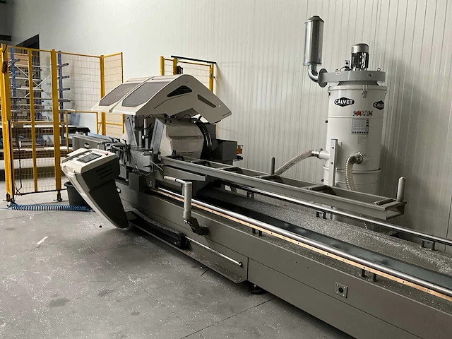 Calvet industriële cnc gestuurde zaagmachine-installatie - afbeelding 31 van  38