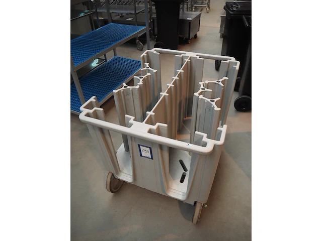 Cambro - afbeelding 1 van  7