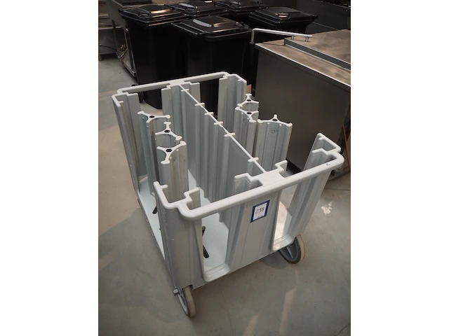 Cambro - afbeelding 2 van  7