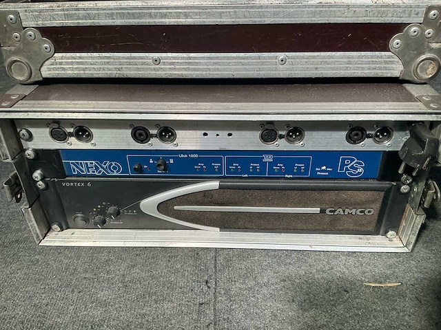 Camco 2x 1300 8 ohm & 2000 4 ohm versterker - afbeelding 5 van  5