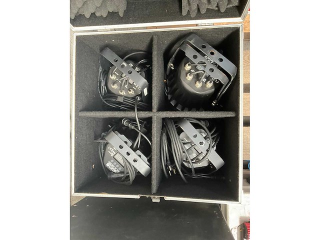 Cameo tri-12 led par outdoor (4x) - afbeelding 4 van  7