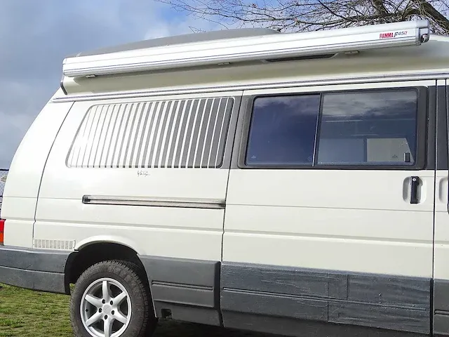 Camper volkswagen transporter t4 'dehler' optima 54 _ 2.4 l diesel - afbeelding 15 van  76