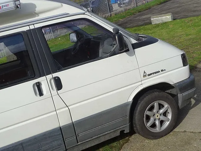 Camper volkswagen transporter t4 'dehler' optima 54 _ 2.4 l diesel - afbeelding 17 van  76