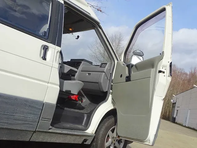 Camper volkswagen transporter t4 'dehler' optima 54 _ 2.4 l diesel - afbeelding 21 van  76